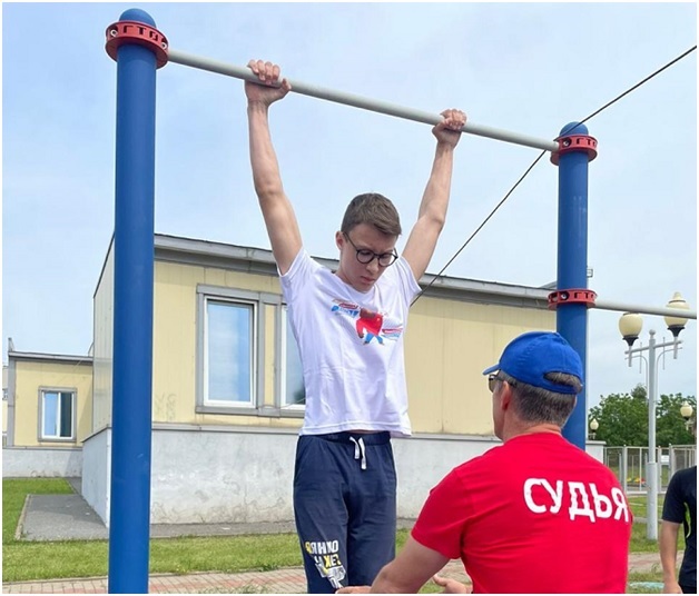 Правила вида спорта «Полиатлон». СУДЕЙСКАЯ КОЛЛЕГИЯ ПО ПОДТЯГИВАНИЮ, СГИБАНИЮ И РАЗГИБАНИЮ РУК В УПОРЕ ЛЕЖА.